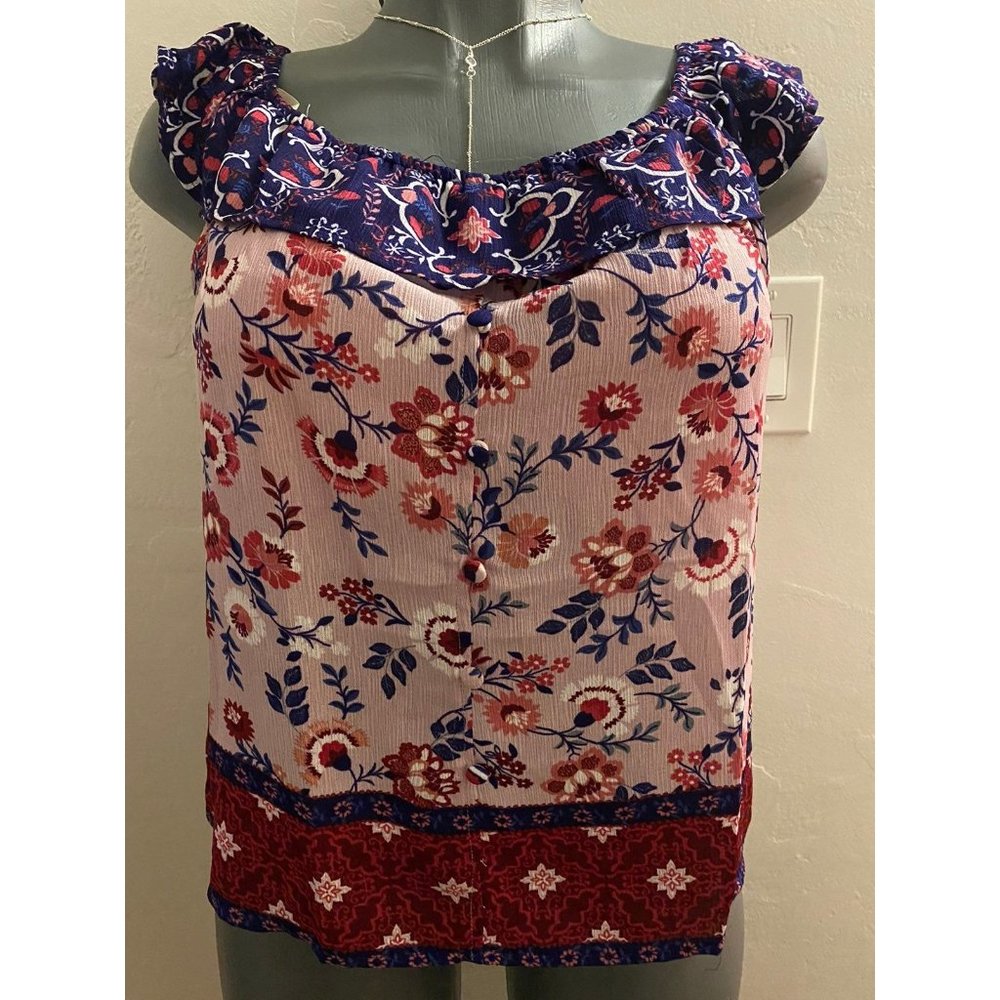 E M Short Sleeve Floral Blouse